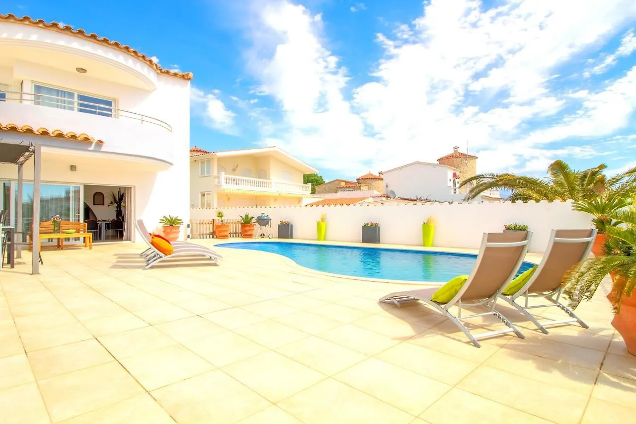 Prázdninový dům Leon Inmo Luxusvilla Esmeralda - 10029 Empuriabrava Španělsko